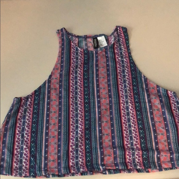 H&M Tops - Crop Top Shirt